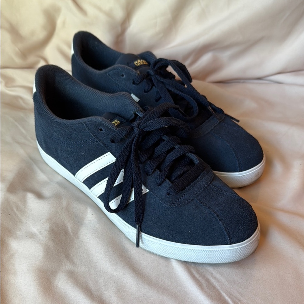 Adidas Women’s Navy Sneakers